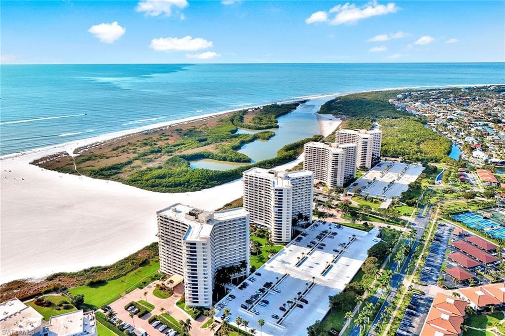 260 Seaview CT # 906, MARCO ISLAND FL 34145-24