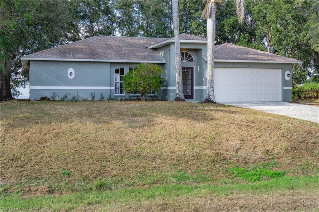544 Pachman CIR, LEHIGH ACRES FL 33974-1