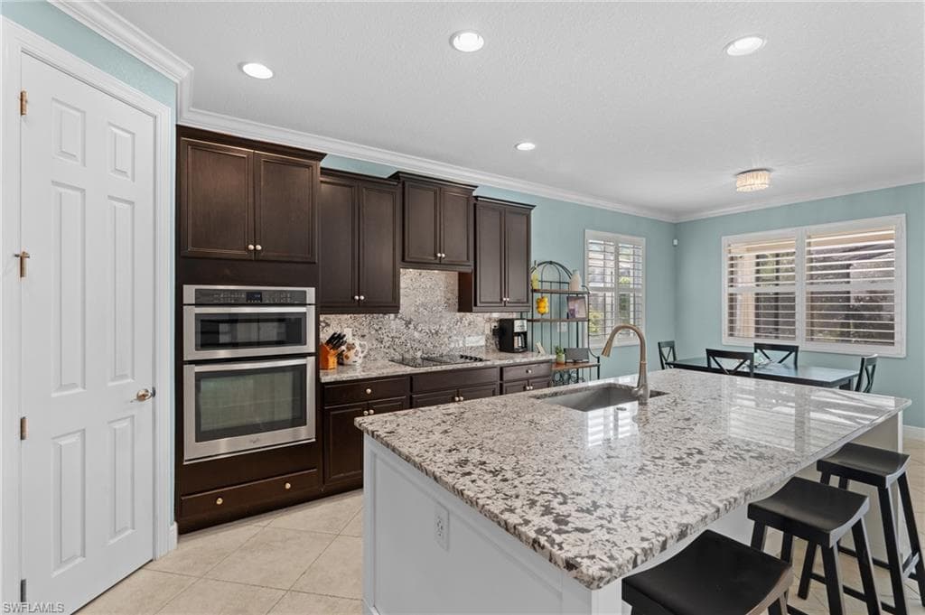 7759 Martino CIR, NAPLES FL 34112-6