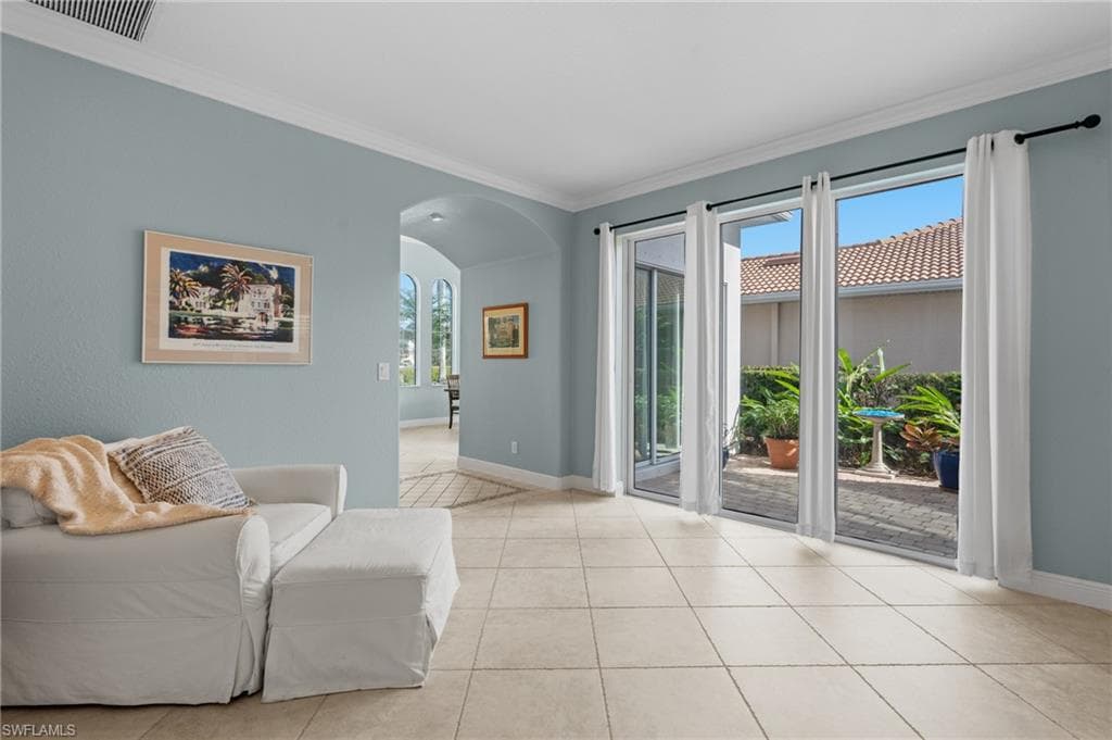 7759 Martino CIR, NAPLES FL 34112-18