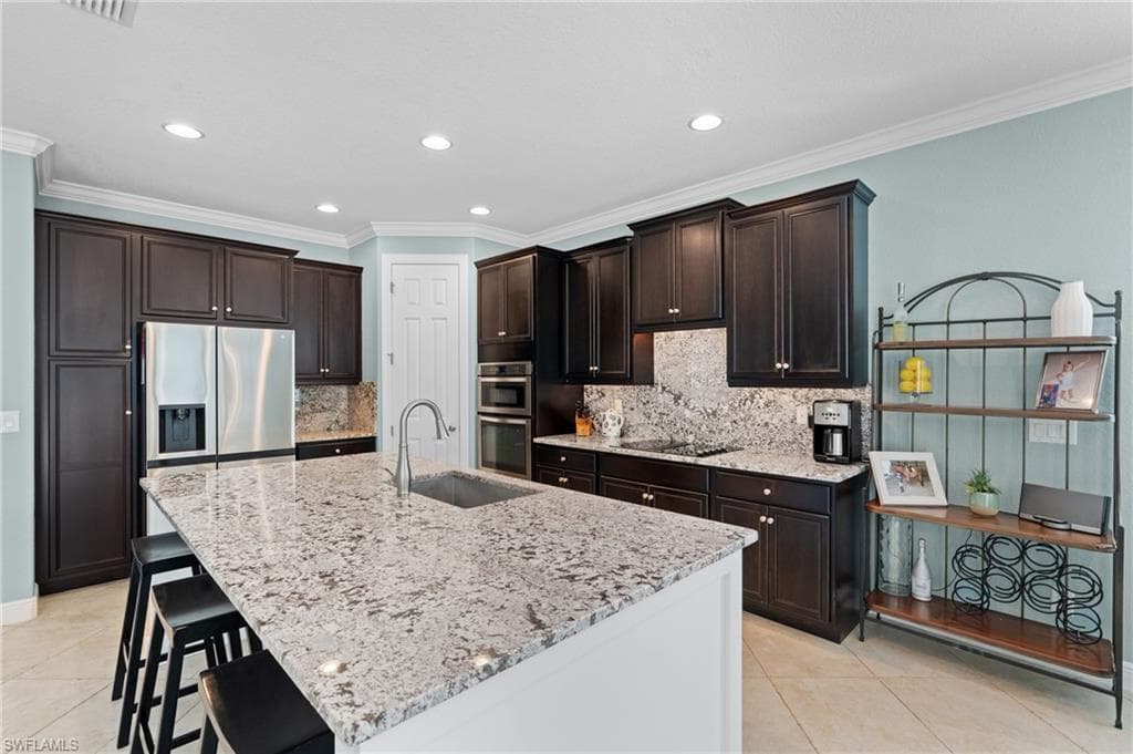7759 Martino CIR, NAPLES FL 34112-3