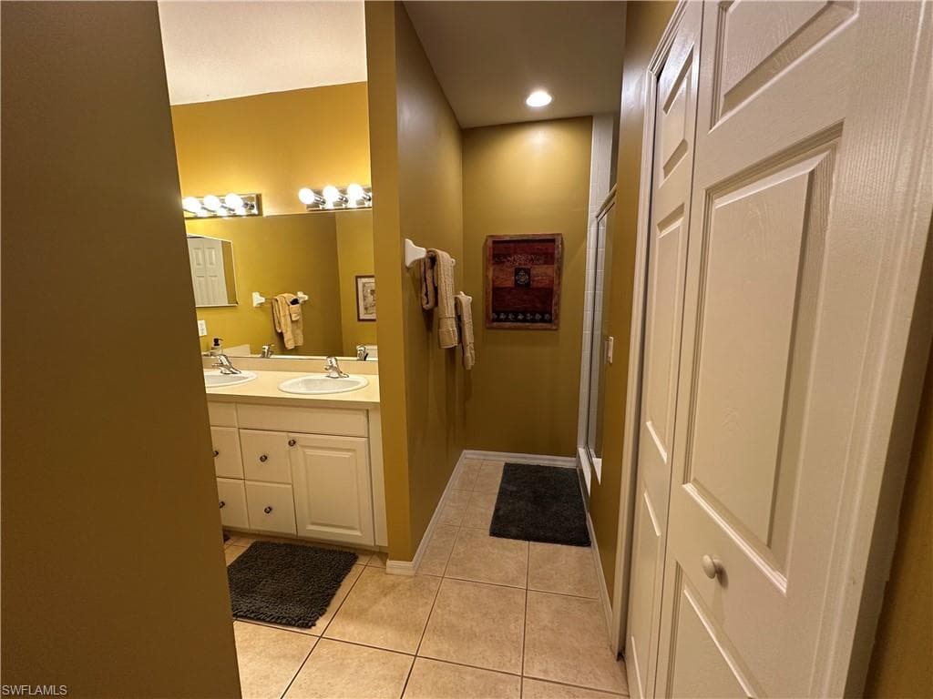 2280 Somerset Ridge DR # 204, LEHIGH ACRES FL 33973-27