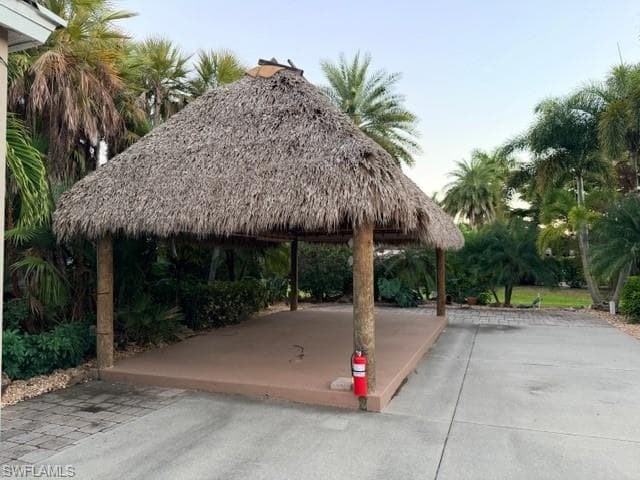 10212 Yellowtop TRL, FORT MYERS FL 33905-1