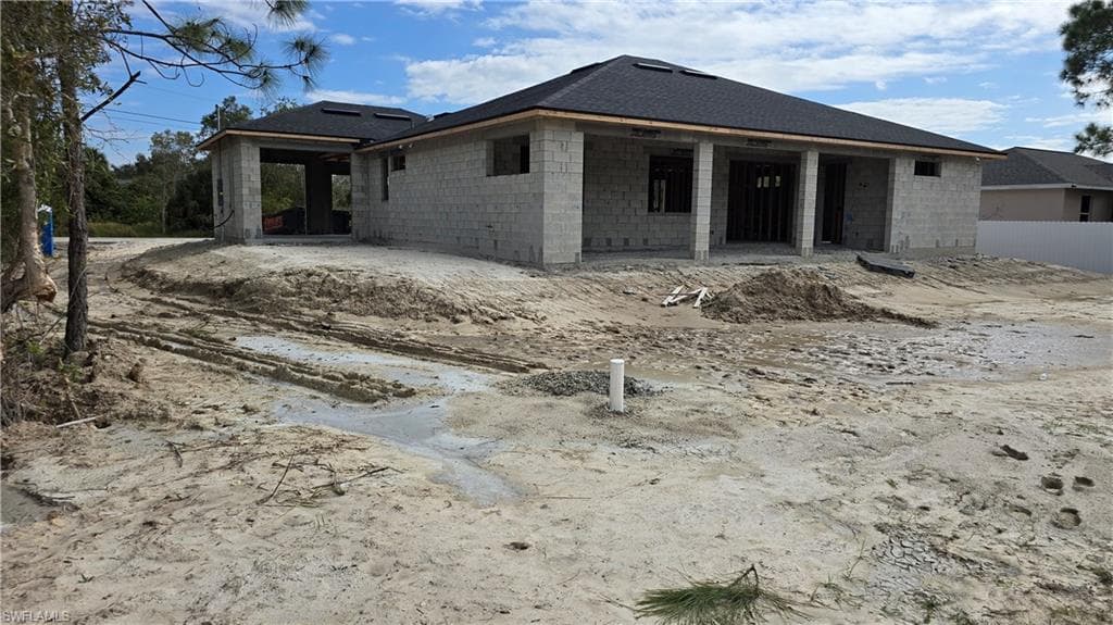 728 La Plata AVE, LEHIGH ACRES FL 33974-2