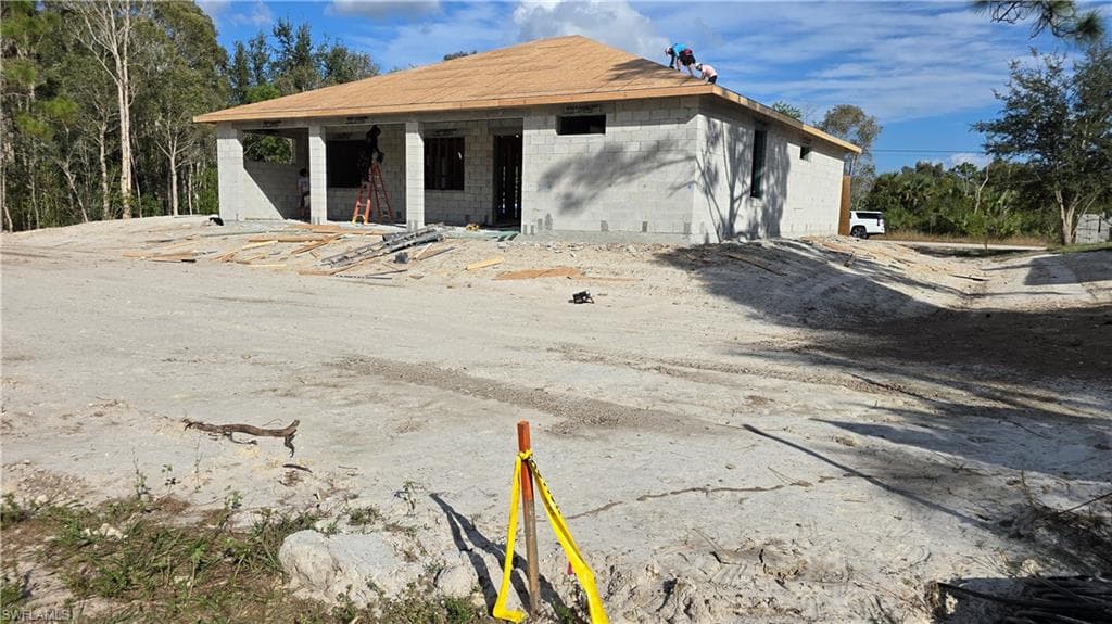 728 La Plata AVE, LEHIGH ACRES FL 33974-3