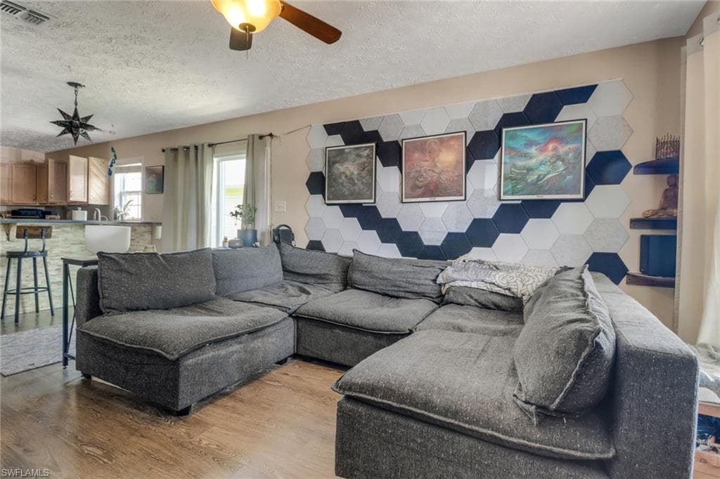 398 Leawood CIR, NAPLES FL 34104-5