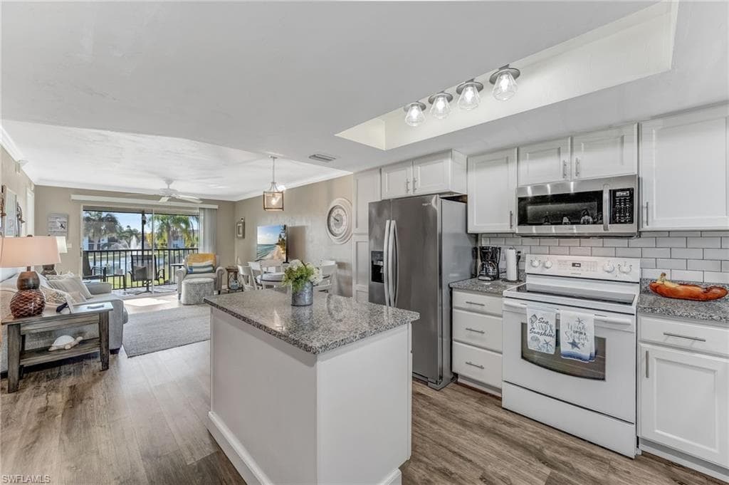 16007 Davis RD # 524, FORT MYERS FL 33908-6