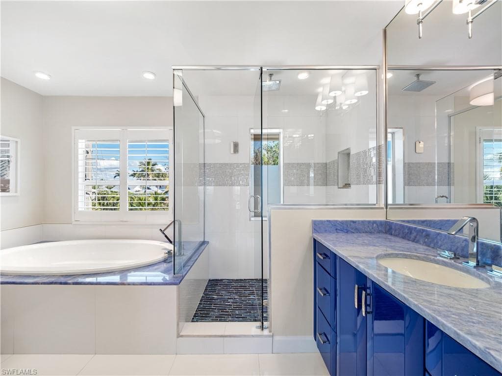 1 Sunset Captiva LN, CAPTIVA FL 33924-21