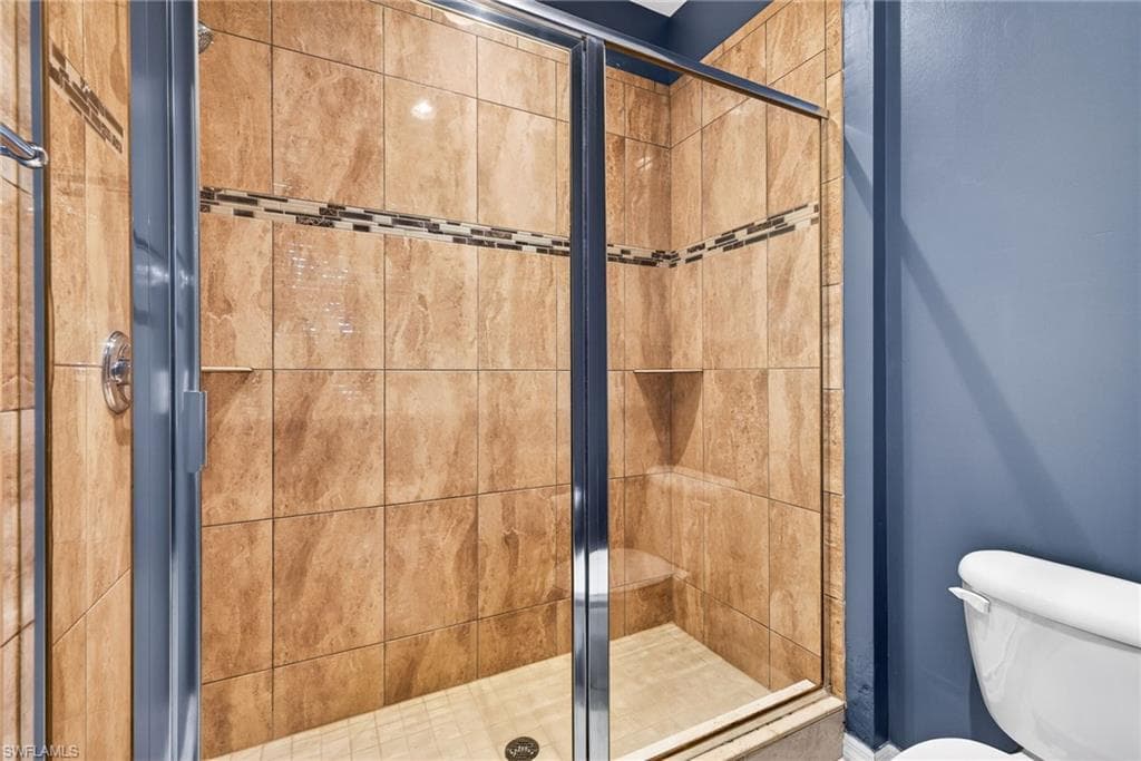 3258 Tamara DR 2-21