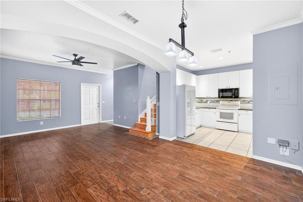 3258 Tamara DR 2-8