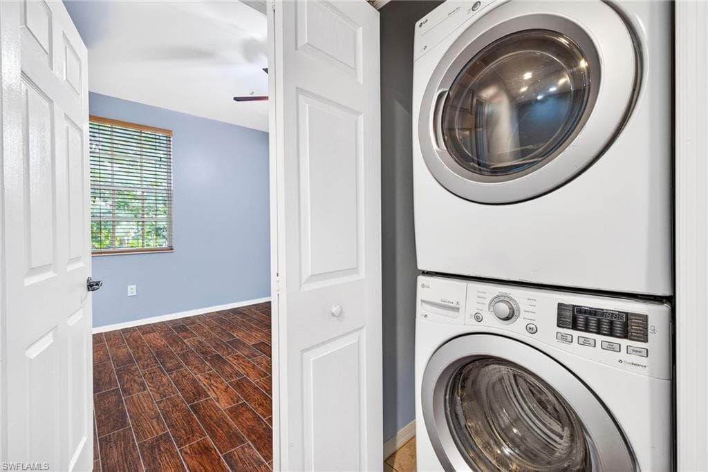 3258 Tamara DR 2-23