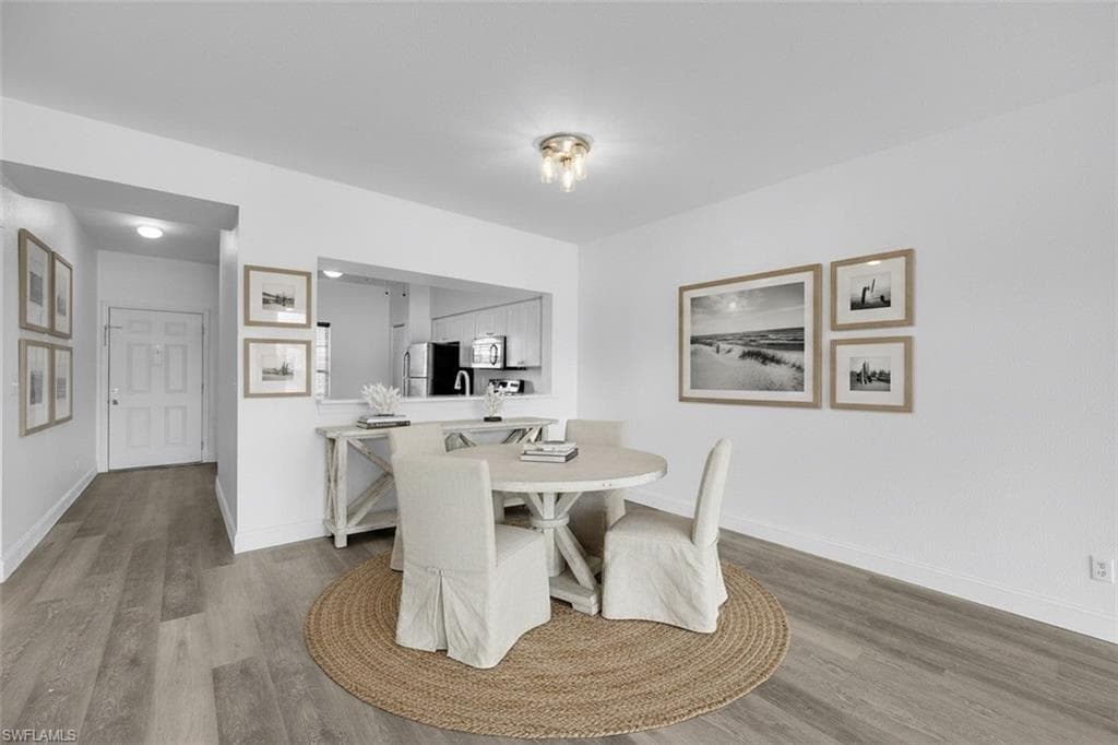 3250 Cypress Glen WAY # 402, NAPLES FL 34109-11