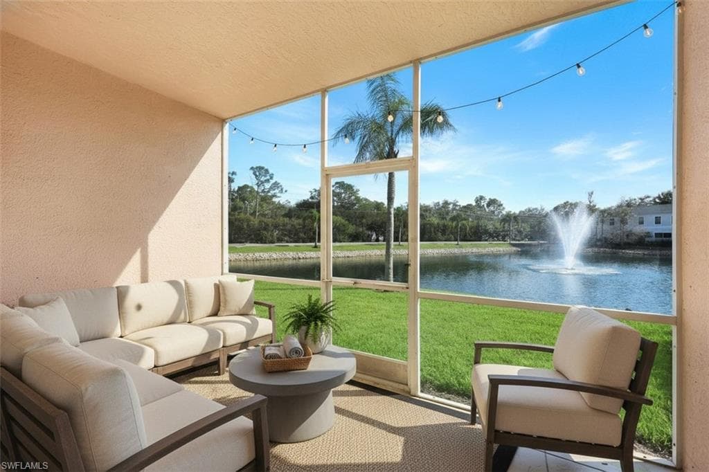 3250 Cypress Glen WAY # 402, NAPLES FL 34109-23