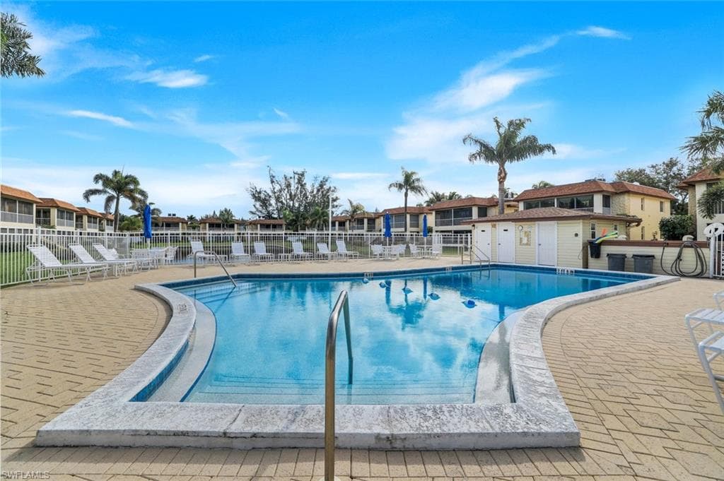 1155 Sandpiper ST # C7, NAPLES FL 34102-19