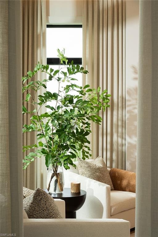 3054 Ravenna AVE, NAPLES FL 34120-15