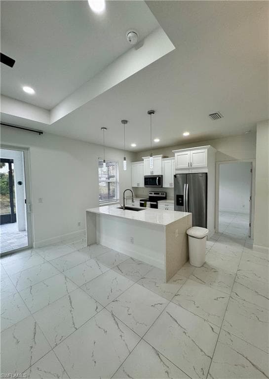 3743 Kenyon ST-2