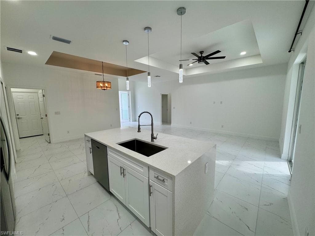 3743 Kenyon ST-4