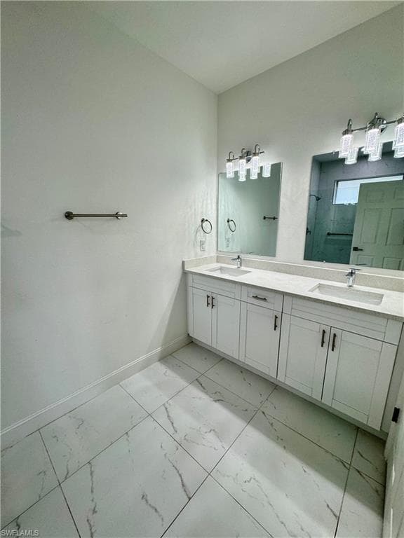 3743 Kenyon ST-7