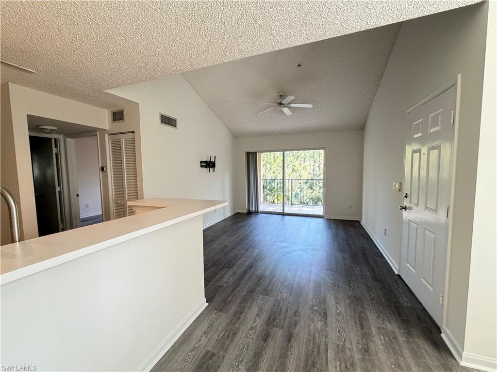 1260 Wildwood Lakes BLVD # 208, NAPLES FL 34104-2