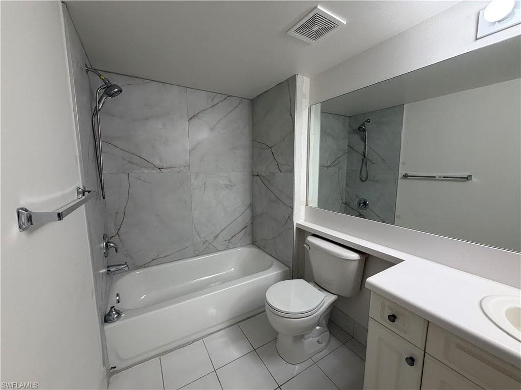 1260 Wildwood Lakes BLVD # 208, NAPLES FL 34104-3