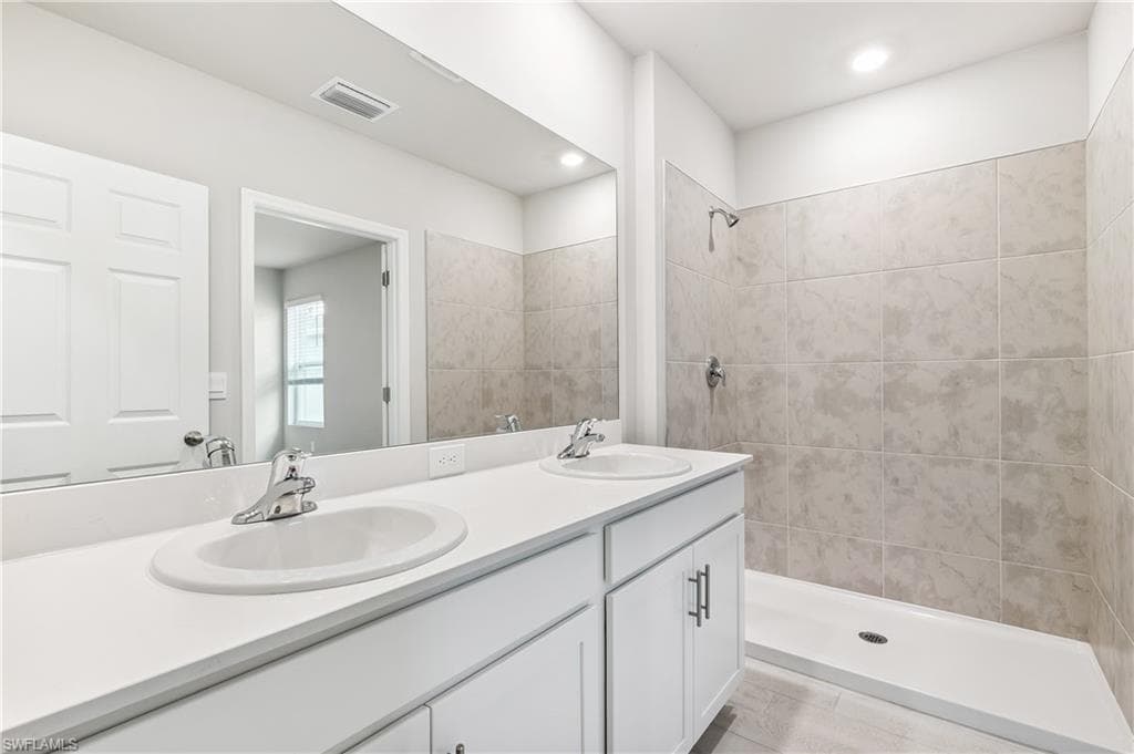 1205 BROOKLANDS DR, FORT MYERS FL 33905-12