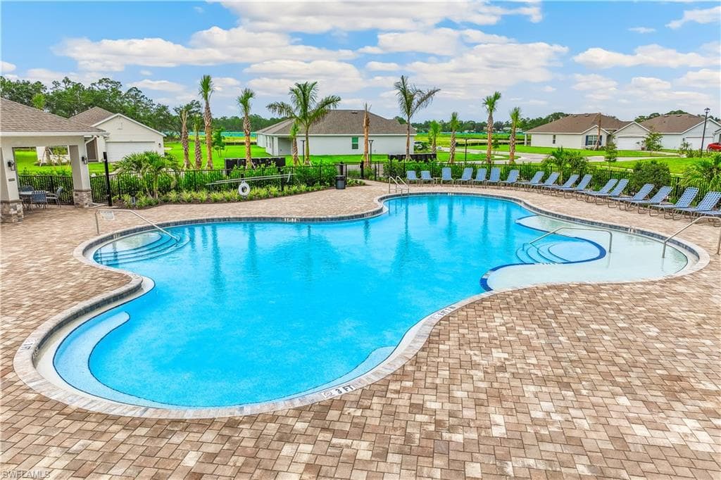 1198 BROOKLANDS DR-10