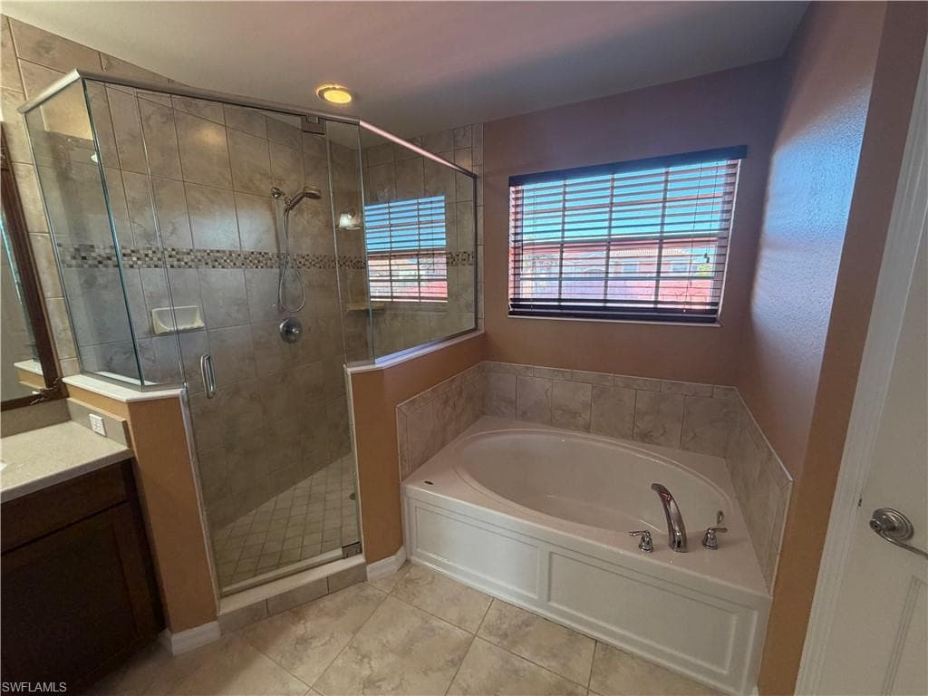 16511 Whispering Trace CT, FORT MYERS FL 33908-15