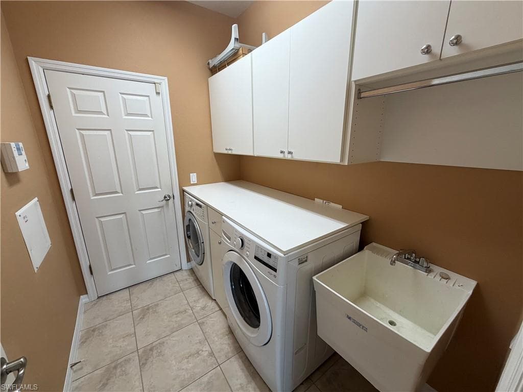 16511 Whispering Trace CT, FORT MYERS FL 33908-28