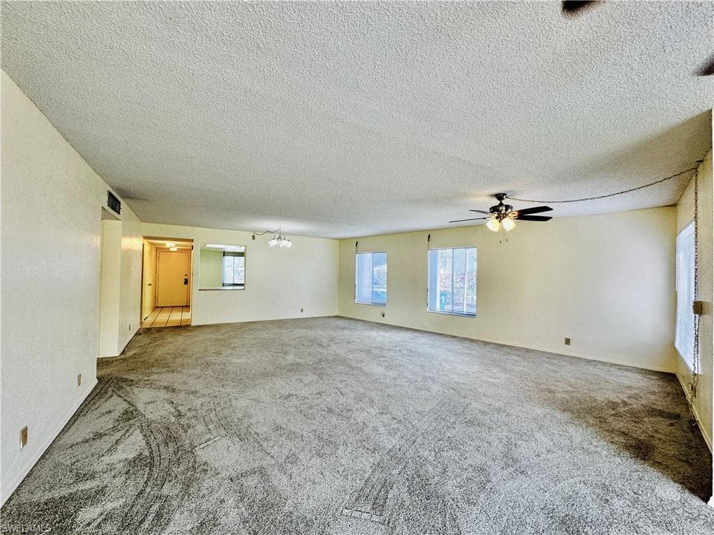 2264 Winkler AVE # 101, FORT MYERS FL 33901-5