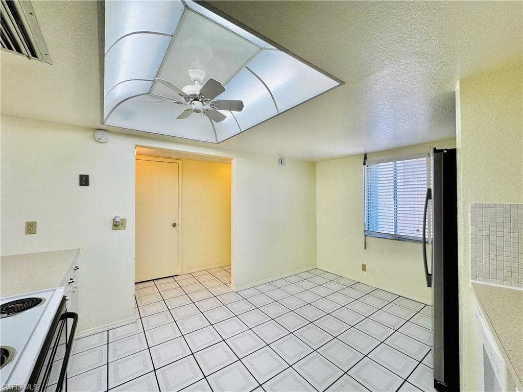 2264 Winkler AVE # 101, FORT MYERS FL 33901-16