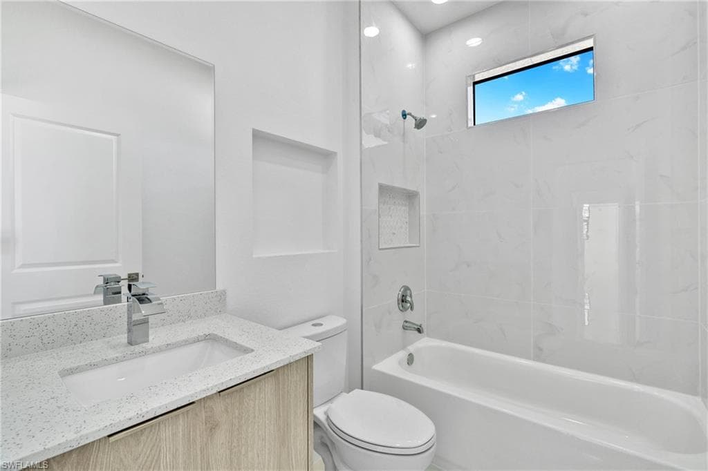 14121 Carlos ST, FORT MYERS FL 33905-15