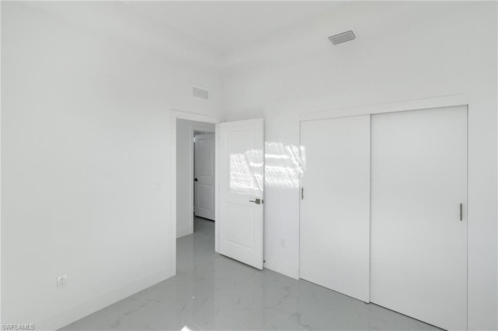 14121 Carlos ST, FORT MYERS FL 33905-17