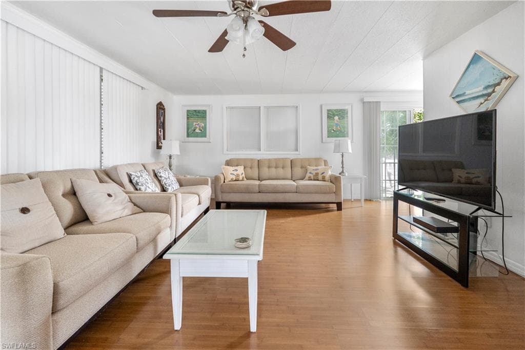 17 Saint Raphael DR-2