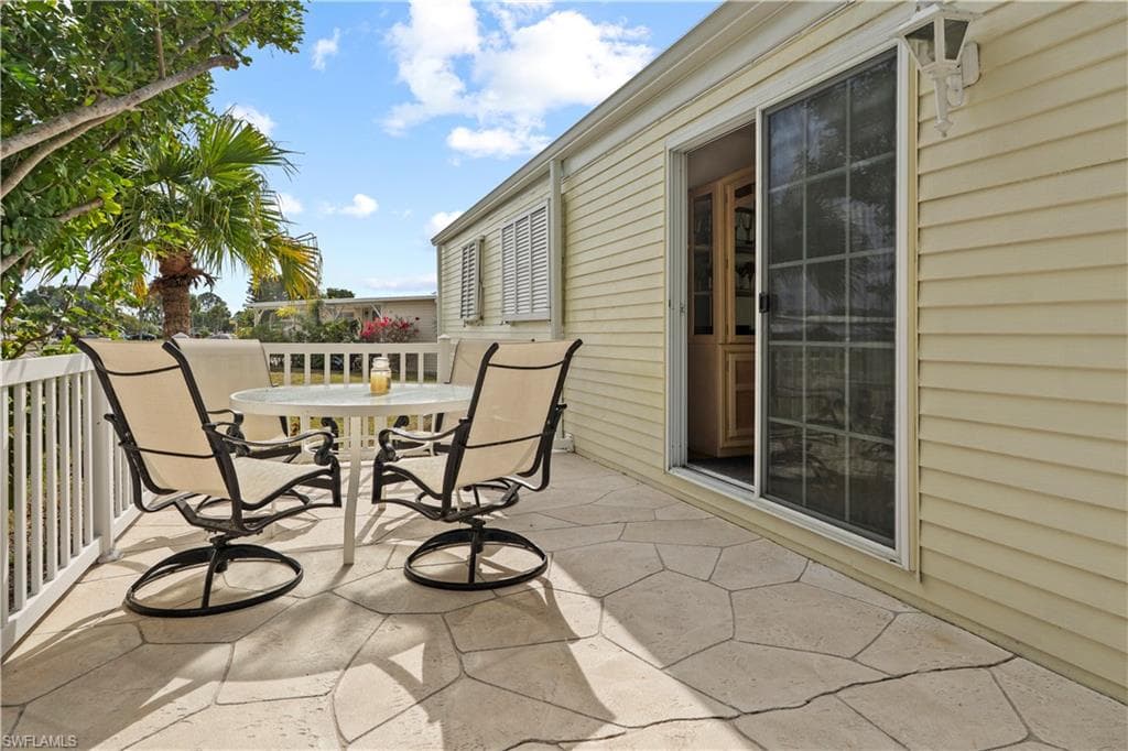17 Saint Raphael DR-8