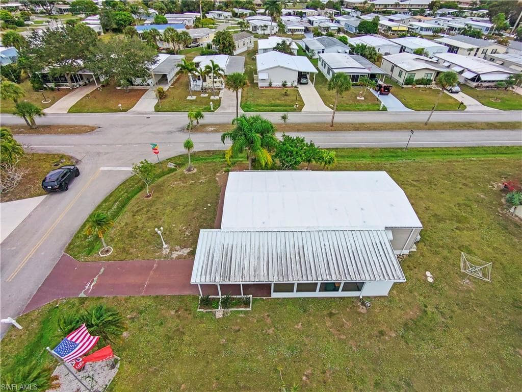 17 Saint Raphael DR-32