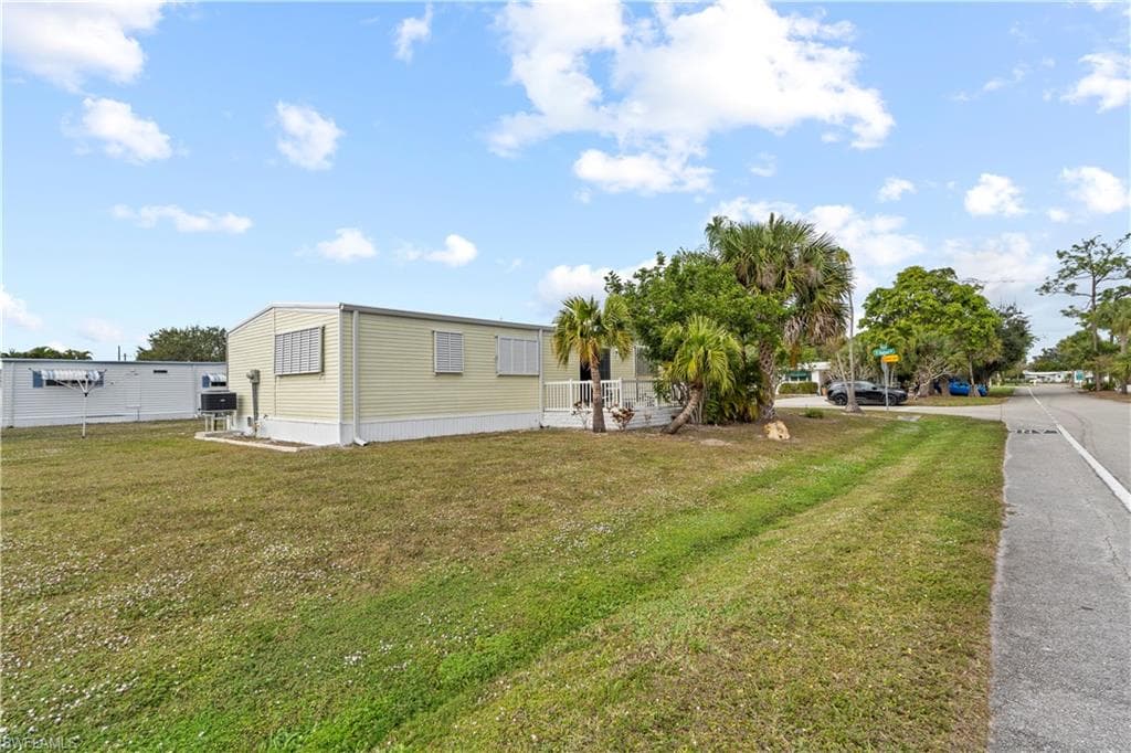 17 Saint Raphael DR-36