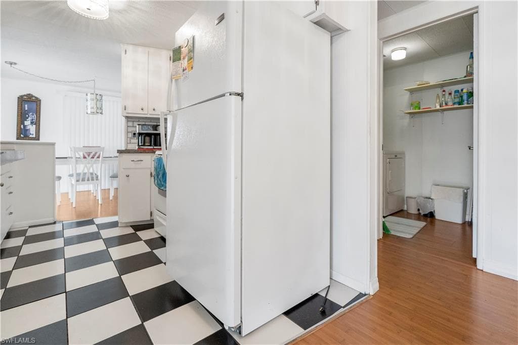 17 Saint Raphael DR-10