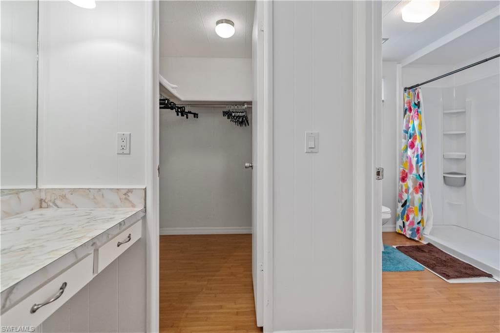 17 Saint Raphael DR-28
