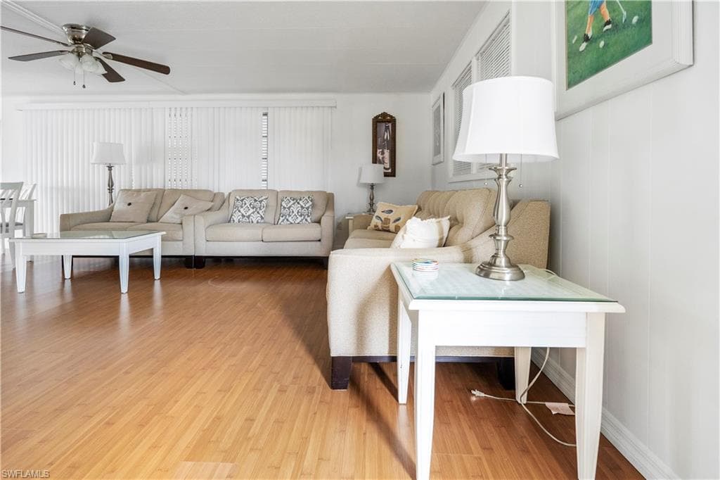 17 Saint Raphael DR-3