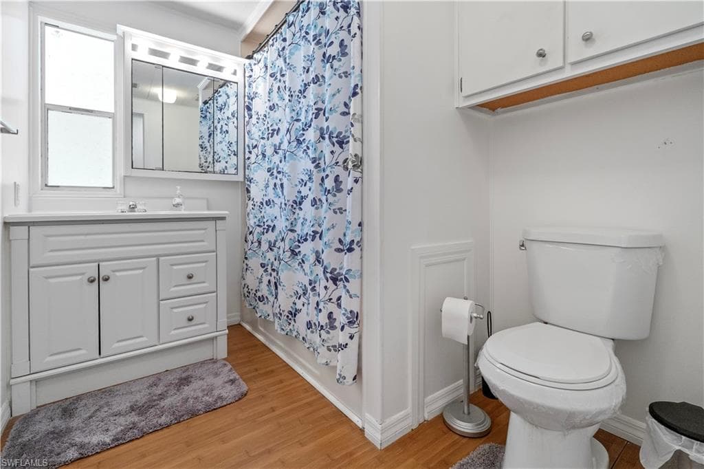 17 Saint Raphael DR-20