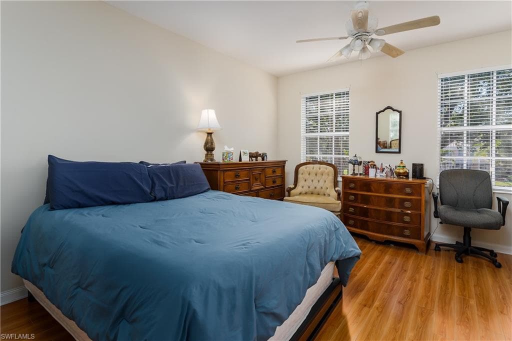 5353 Cove CIR, NAPLES FL 34119-28