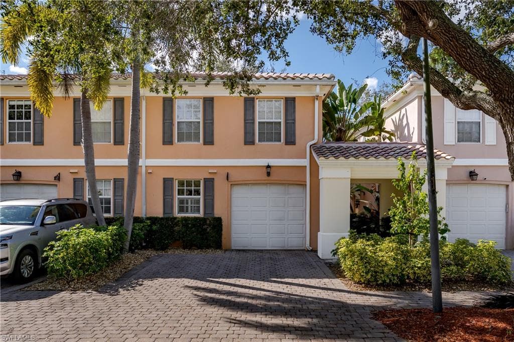 5353 Cove CIR, NAPLES FL 34119-3