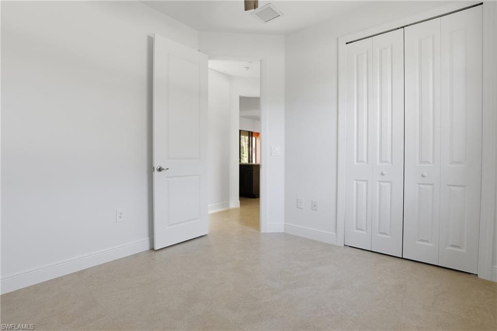 2167 Della DR-22