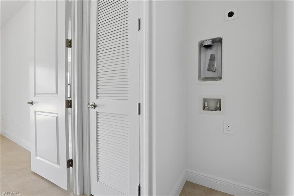 2167 Della DR-26