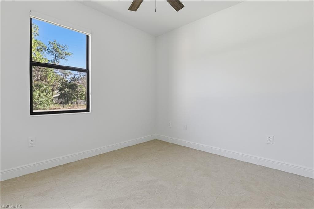 2167 Della DR-21