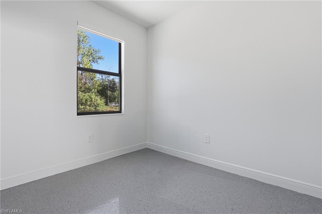 2167 Della DR-31