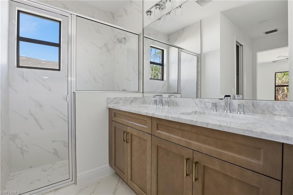 2167 Della DR-17
