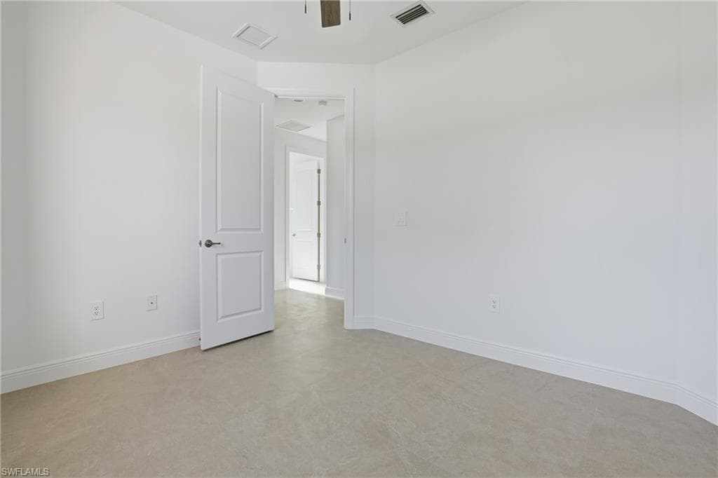 2167 Della DR-20