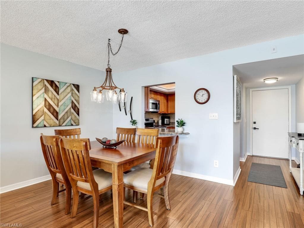 5483 Rattlesnake Hammock RD # B103, NAPLES FL 34113-11