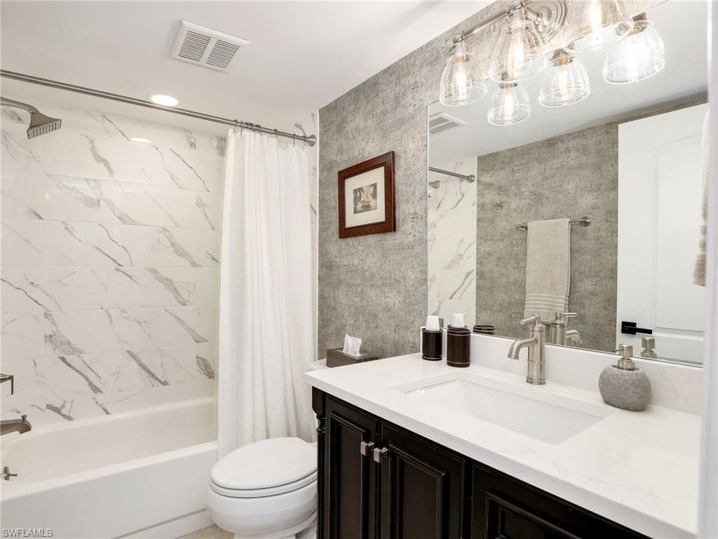5483 Rattlesnake Hammock RD # B103, NAPLES FL 34113-23
